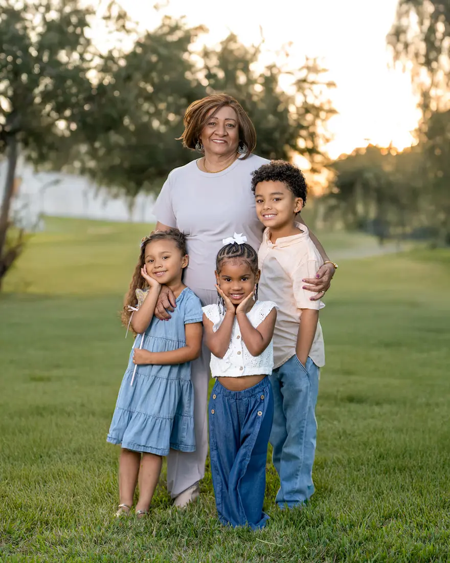 Extended family photography in Tampa